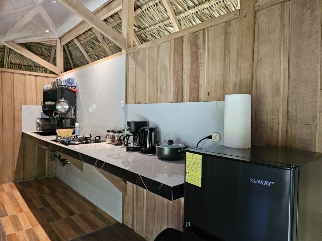 Cahuita Wildlife Lodge fully equipped kitchens 2