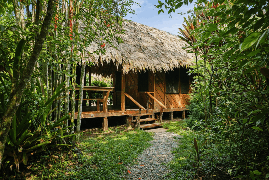 Cahuita Wildlife Lodge Bungalow Tucan 1